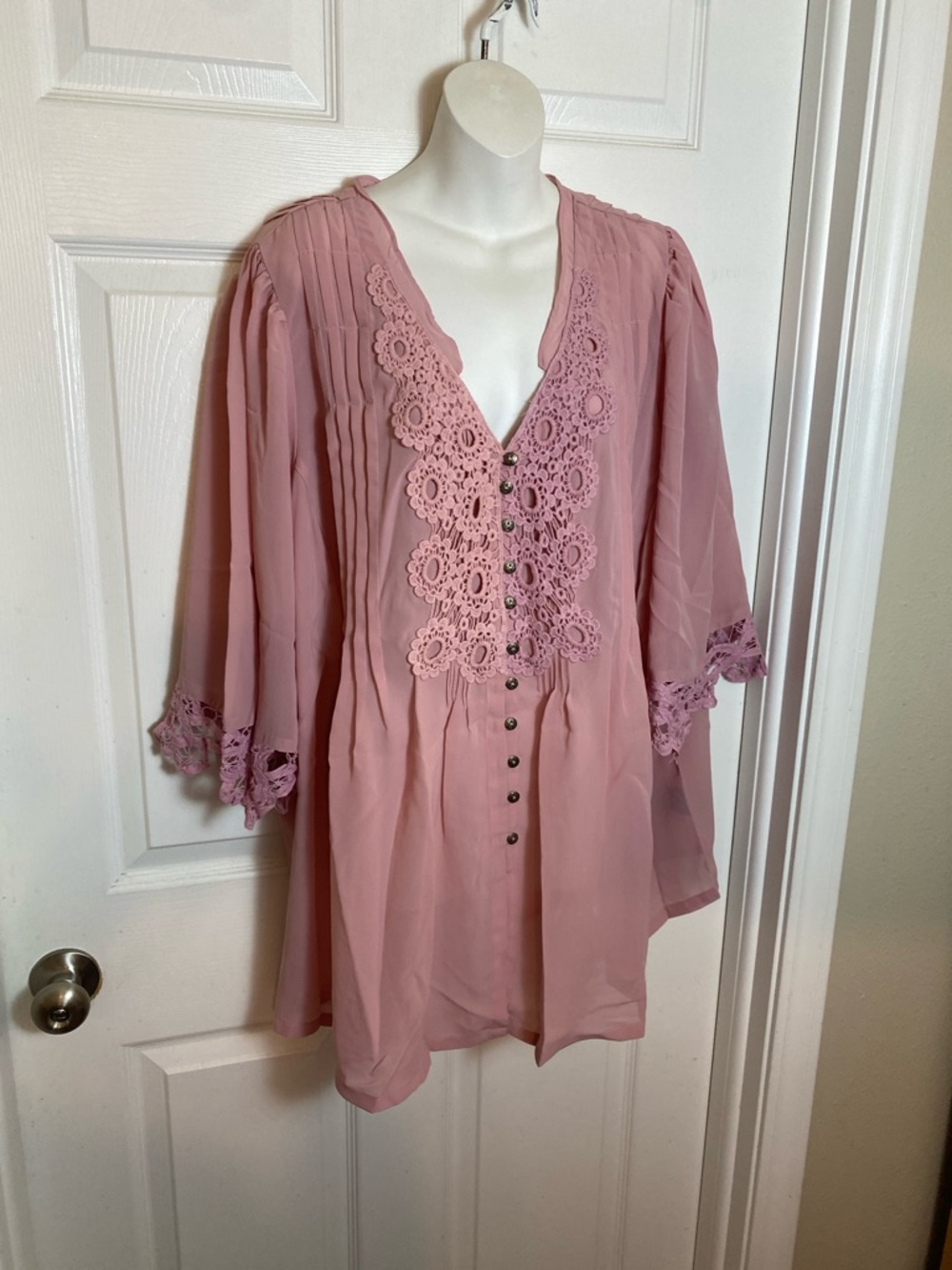 Denim 24/7 Rose Mist Pink Blouse Crochet Lace Detail Plus Size 24W